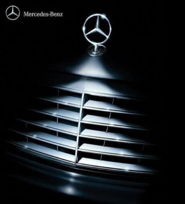 Mercedes-Benz Christmas tree advert
